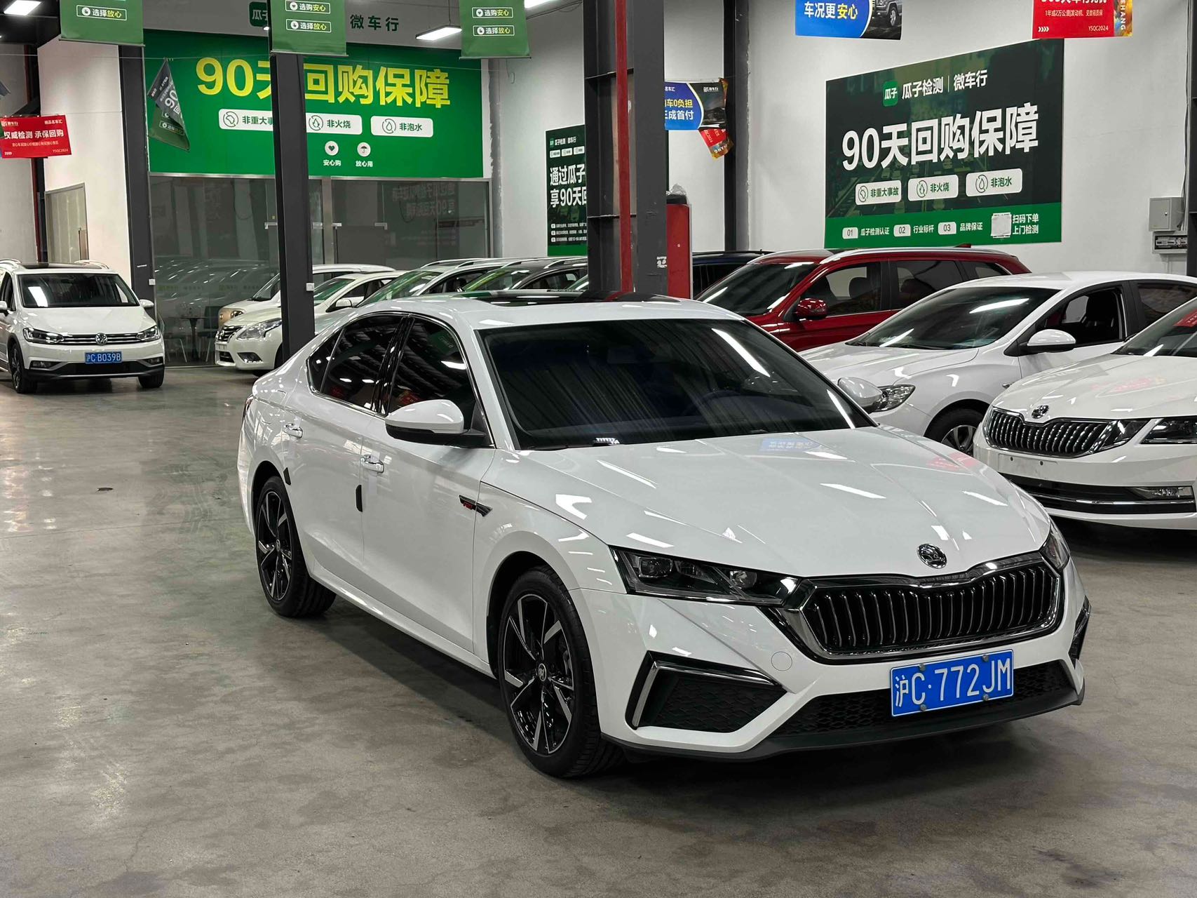 Skoda Octavia 2024 car image #5