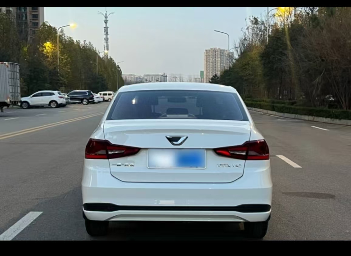 Volkswagen Jetta 2023 immagine di auto #14