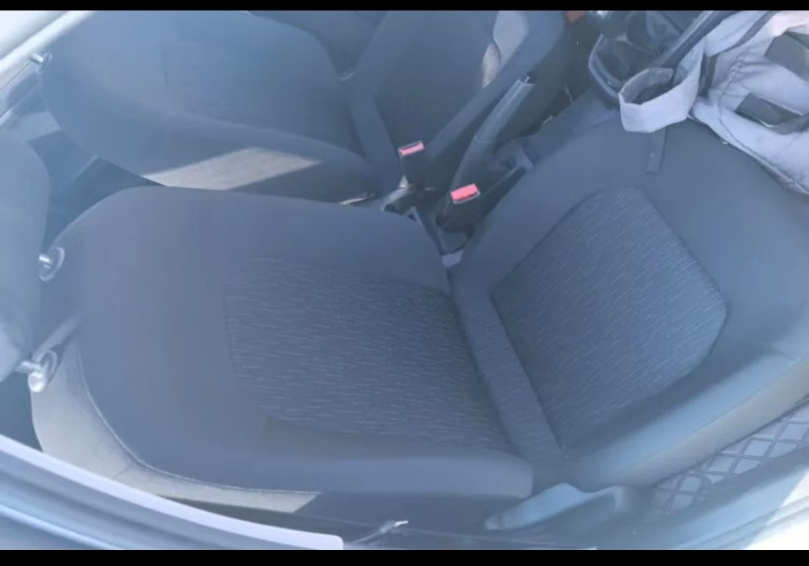 Volkswagen Jetta 2023 immagine di auto #6