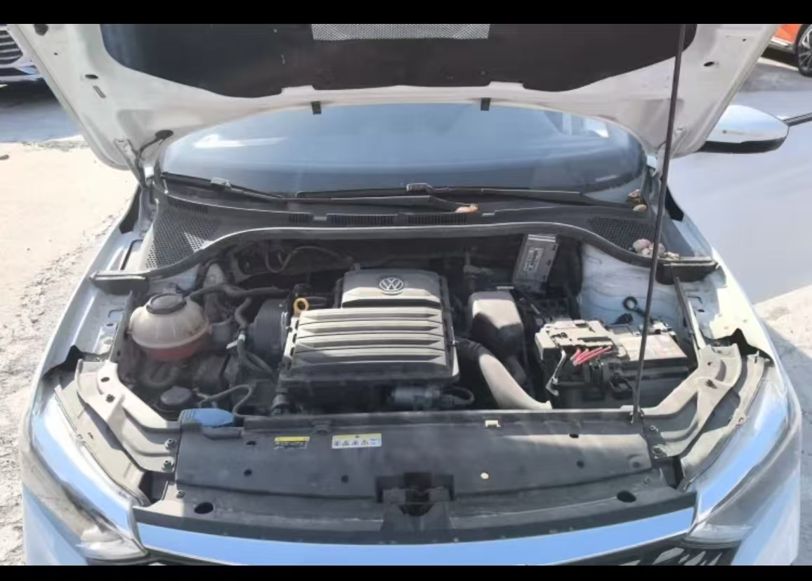 Volkswagen Jetta 2023 immagine di auto #13