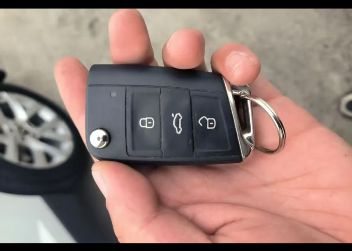 Volkswagen Jetta 2023 immagine di auto #6