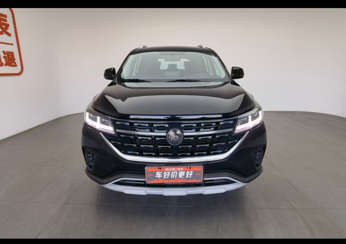 Forthing T5 2023 immagine di auto #14