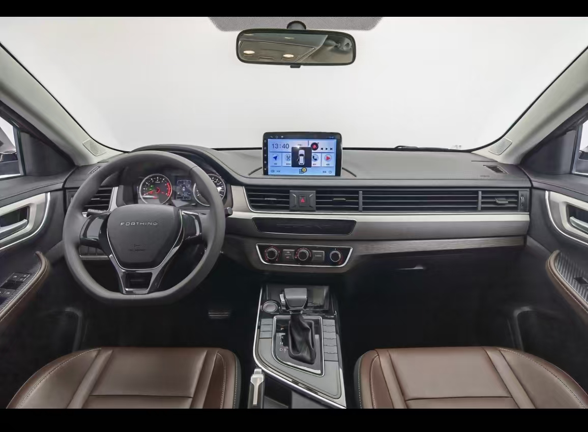 Forthing T5 2023 immagine di auto #3