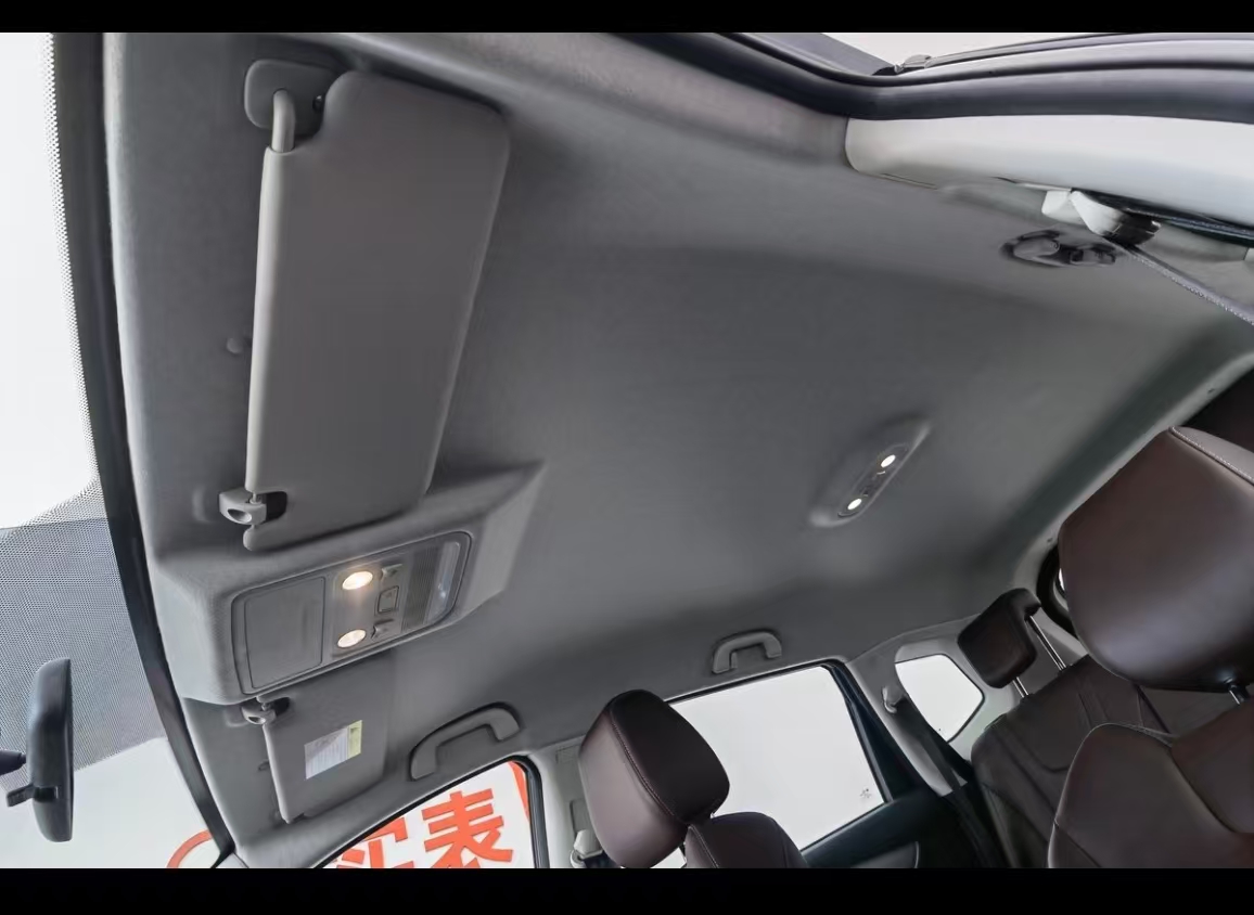 Forthing T5 2023 immagine di auto #13