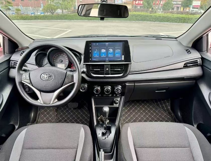 Toyota Vios FS 2023 immagine di auto #2