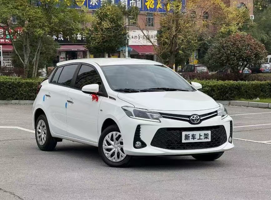 Toyota Vios FS 2023 immagine di auto #6