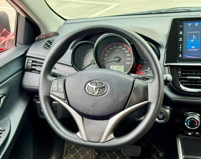 Toyota Vios FS 2023 immagine di auto #3
