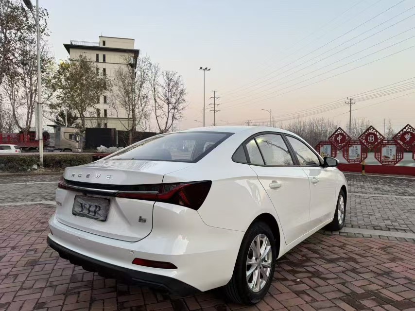 Roewe i5 2025 car image #7