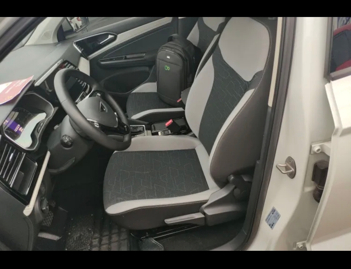 Volkswagen Jetta 2024 image de voiture #8