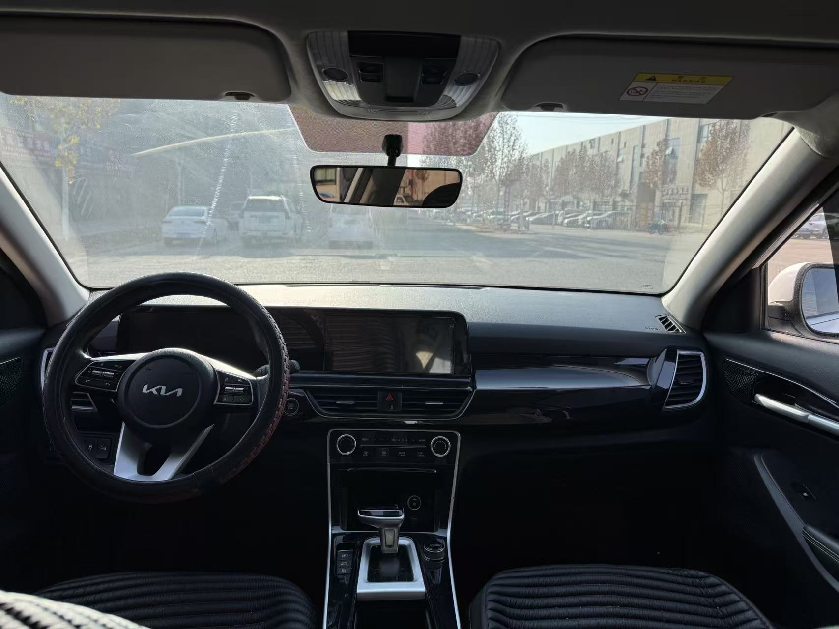 Kia Seltos 2023 car image #4