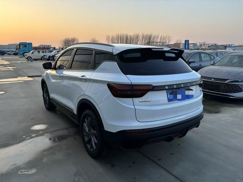 GEELY Coolray 2023 #3 GEELY Coolray 2023 car image #3