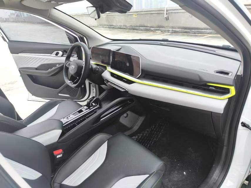 GEELY Coolray 2024 car image #11