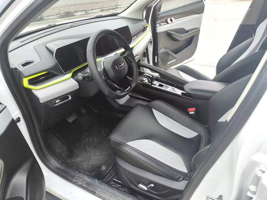 GEELY Coolray 2024 car image #12