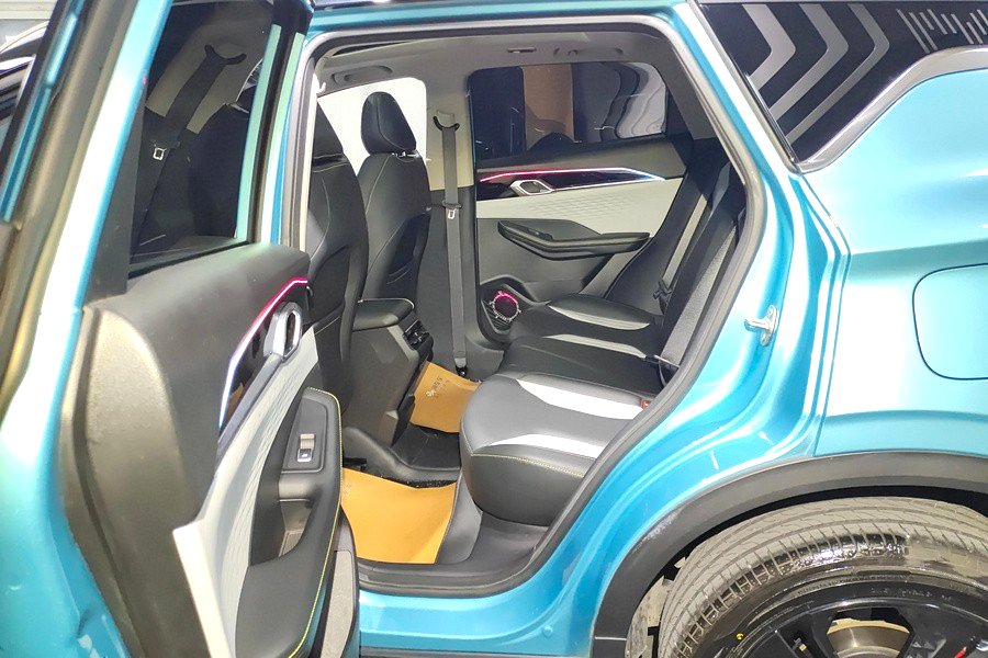 GEELY Coolray 2024 car image #7