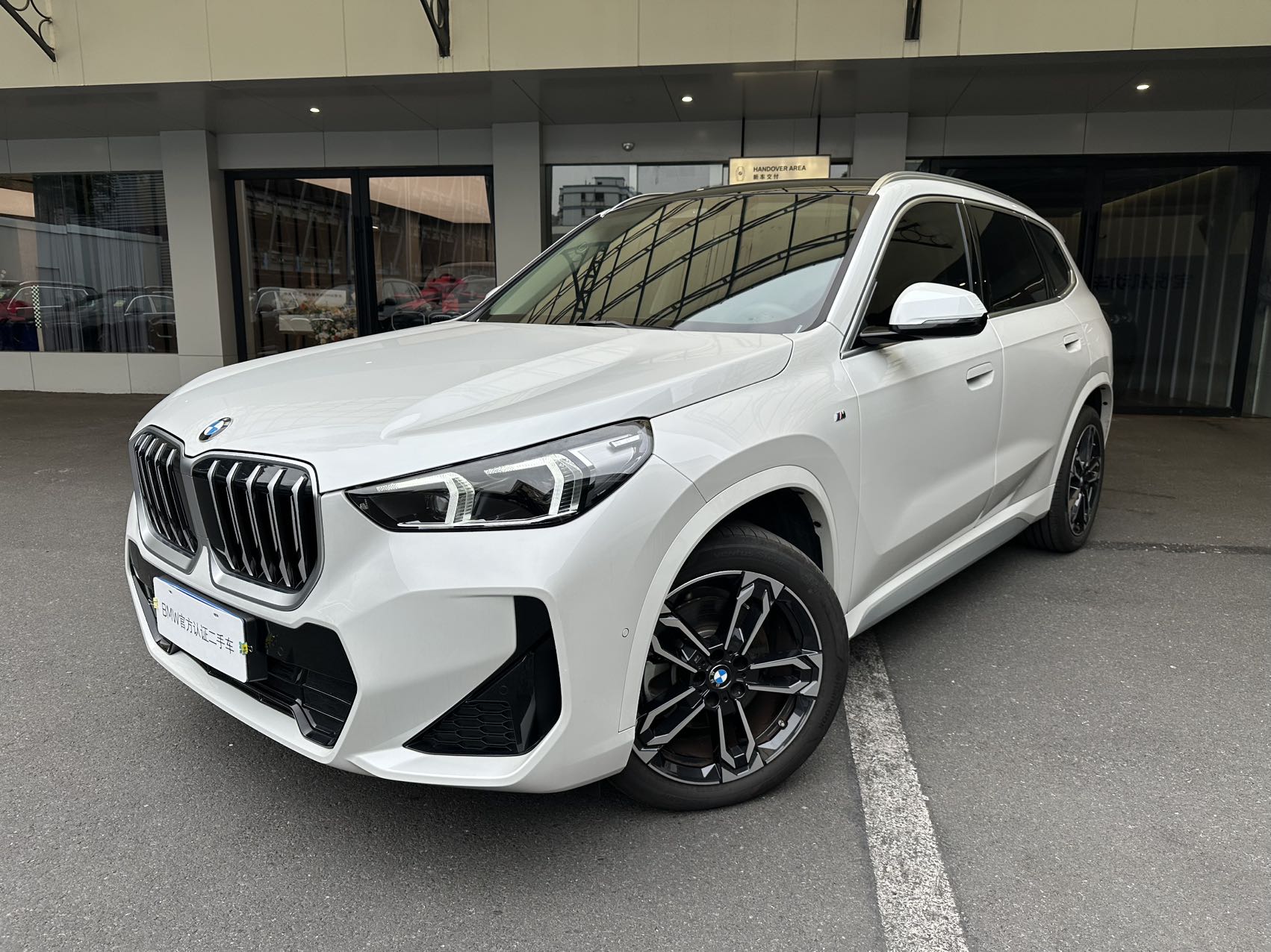 BMW X1 2024 car image 