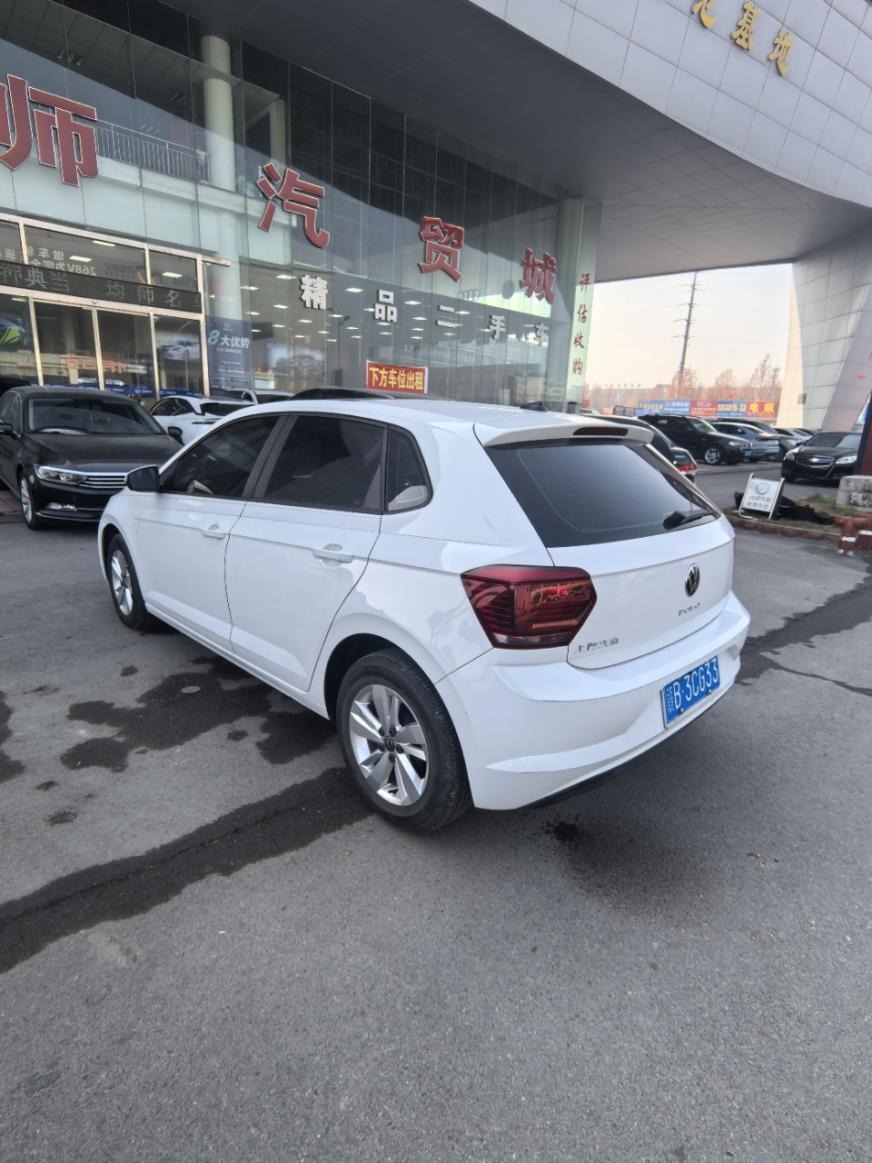 Volkswagen Polo 2023 car image #9