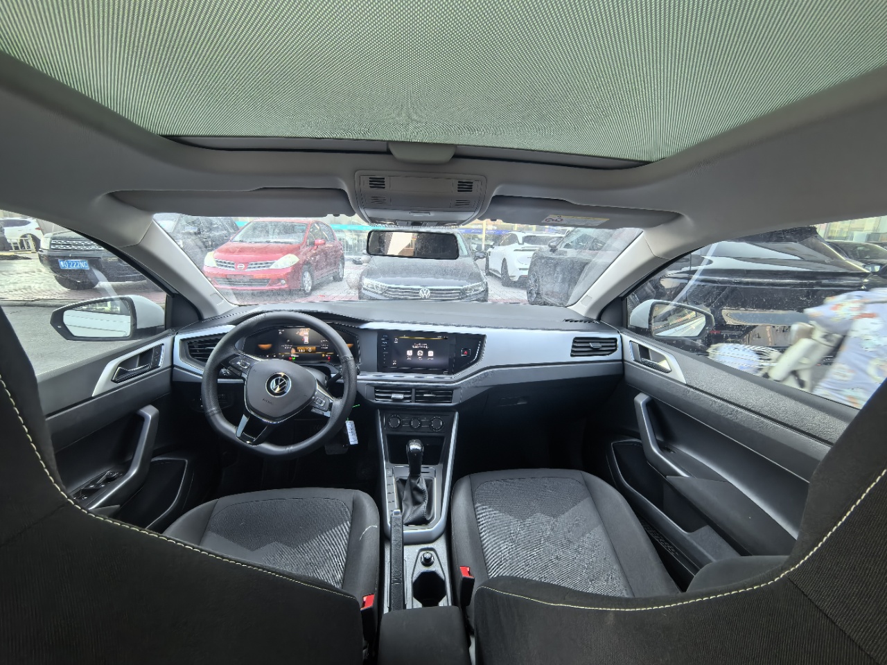 Volkswagen Polo 2023 car image #4