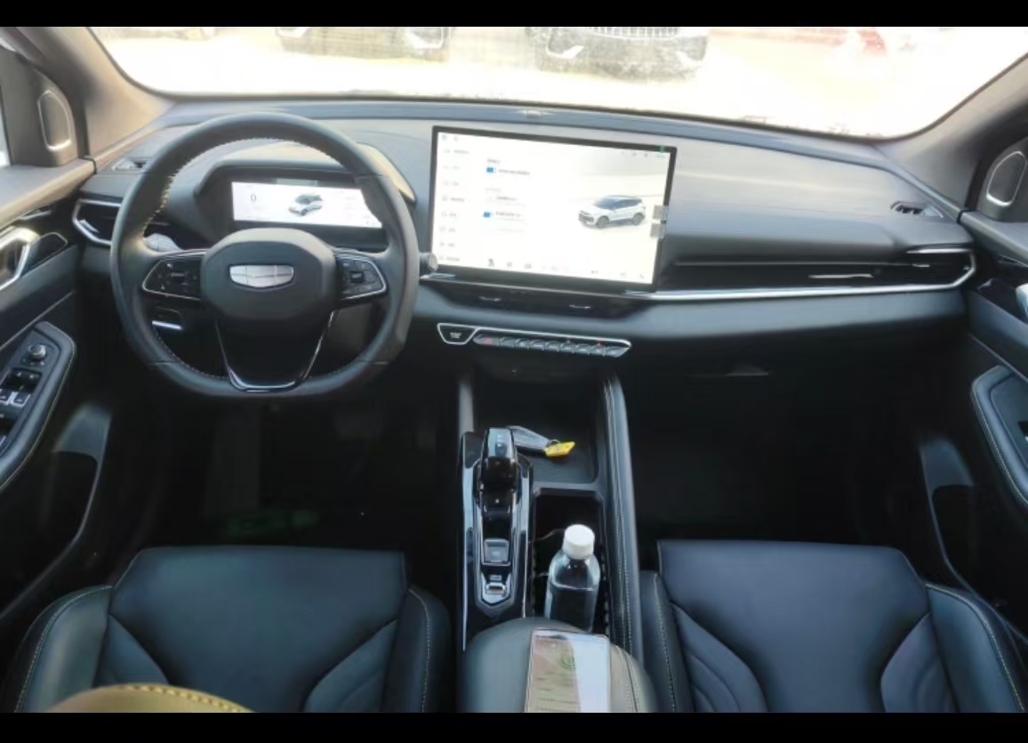 GEELY Coolray 2024 car image #21
