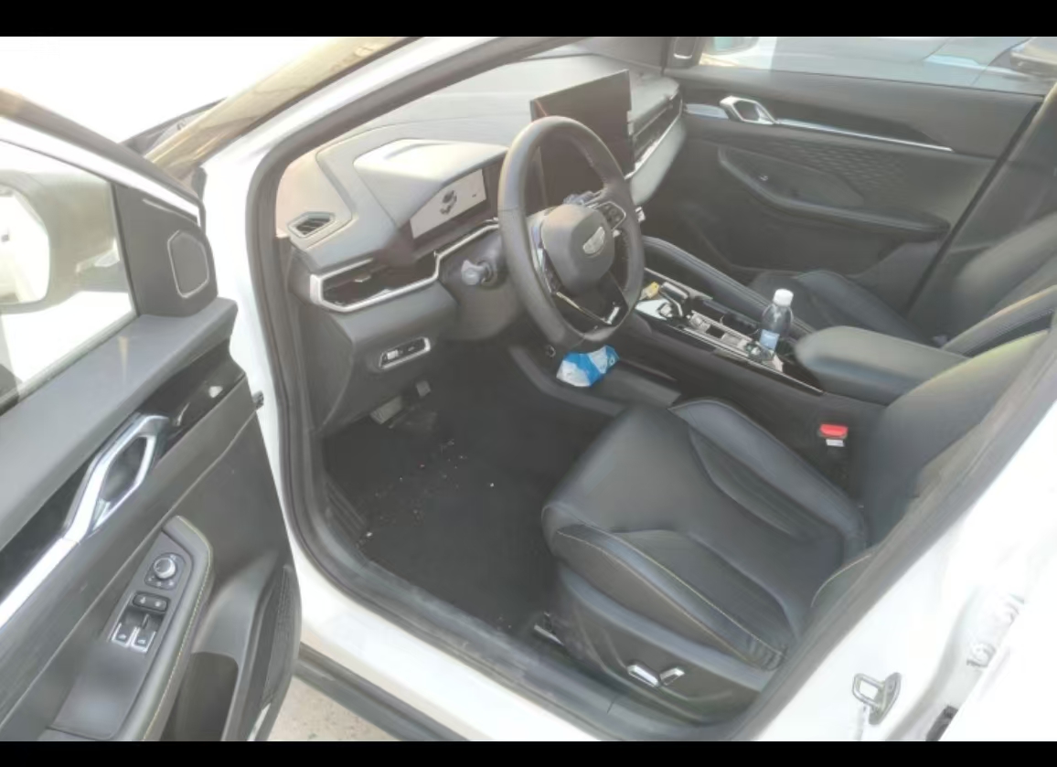 GEELY Coolray 2024 car image #7