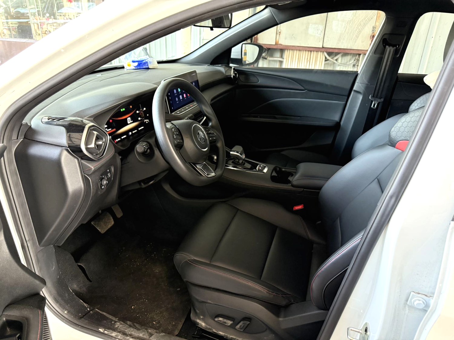 MG 5 2024 car image #2