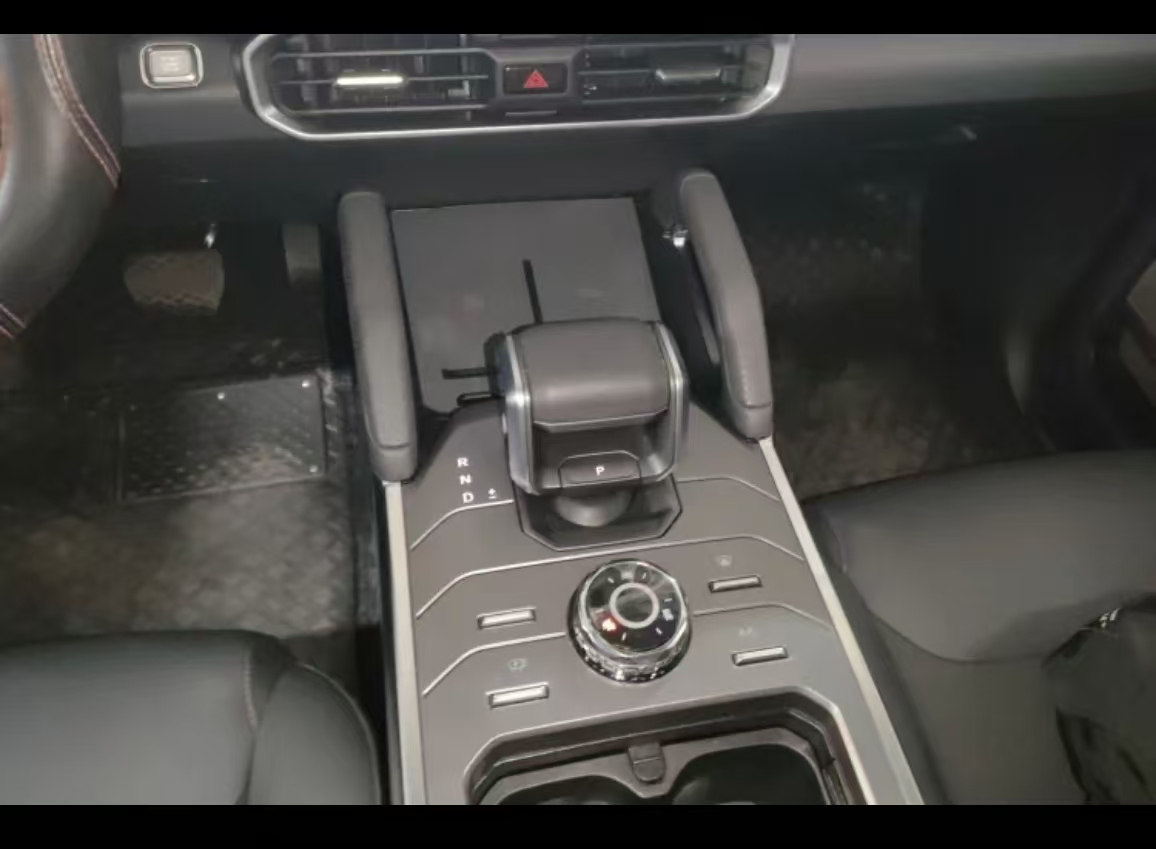 Jetour Traveller 2023 #4 Jetour Traveller 2023 car image #4