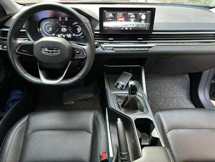 GEELY Emgrand 2022 #5 GEELY Emgrand 2022 car image #5