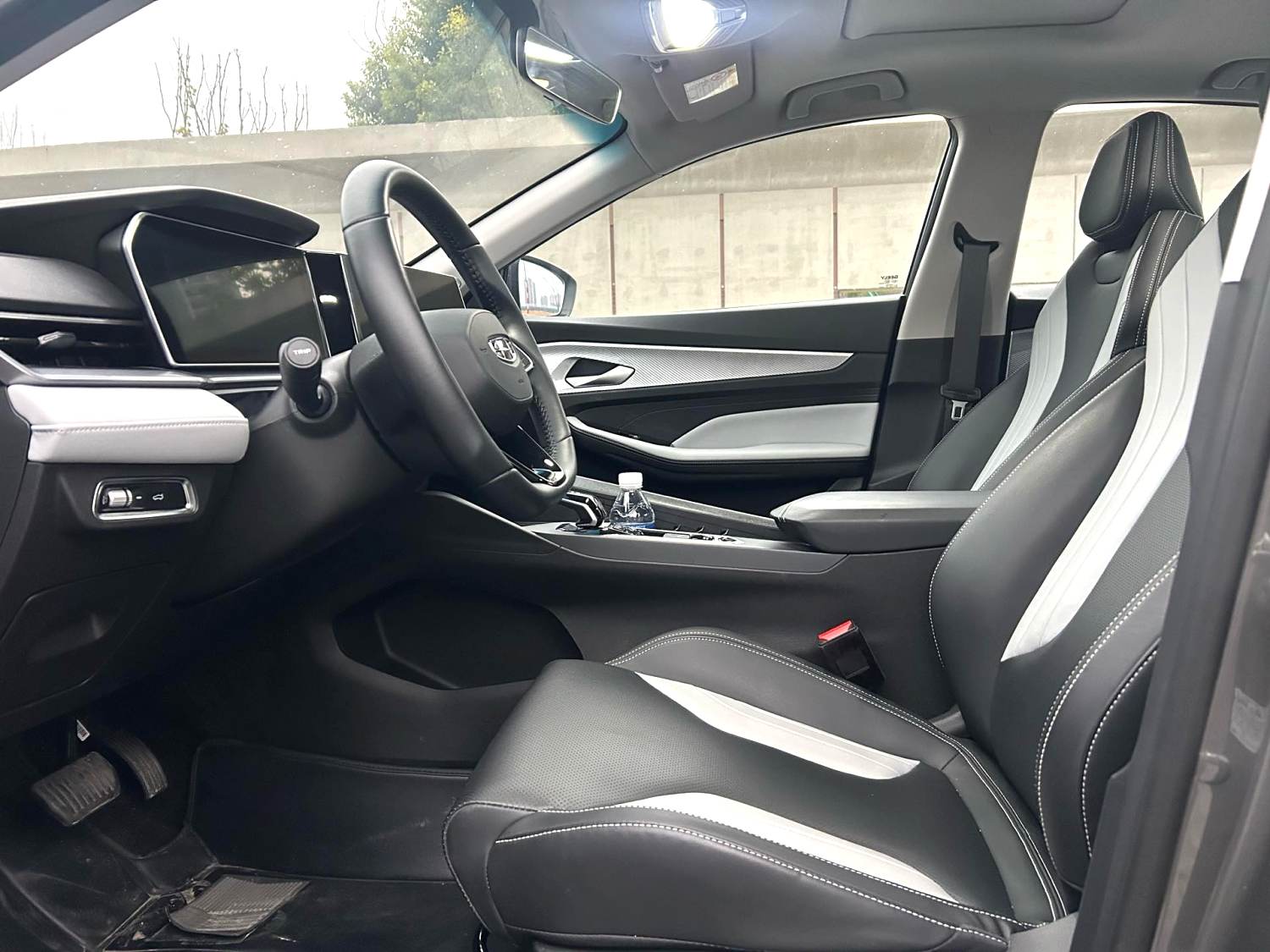 GEELY Binray 2023 car image #3