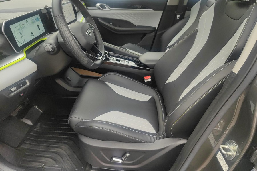 GEELY Coolray 2023 #2 GEELY Coolray 2023 car image #2