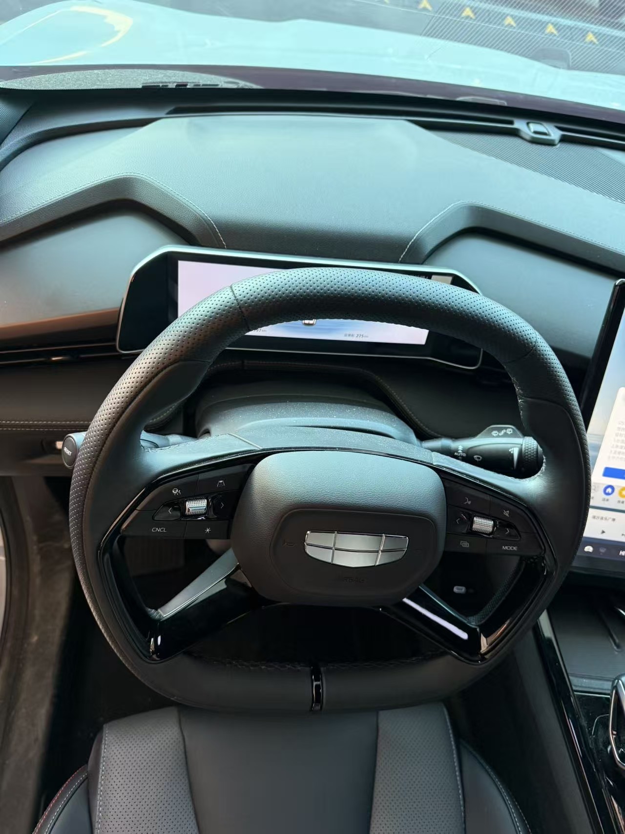 GEELY Boyue 2023 car image #3