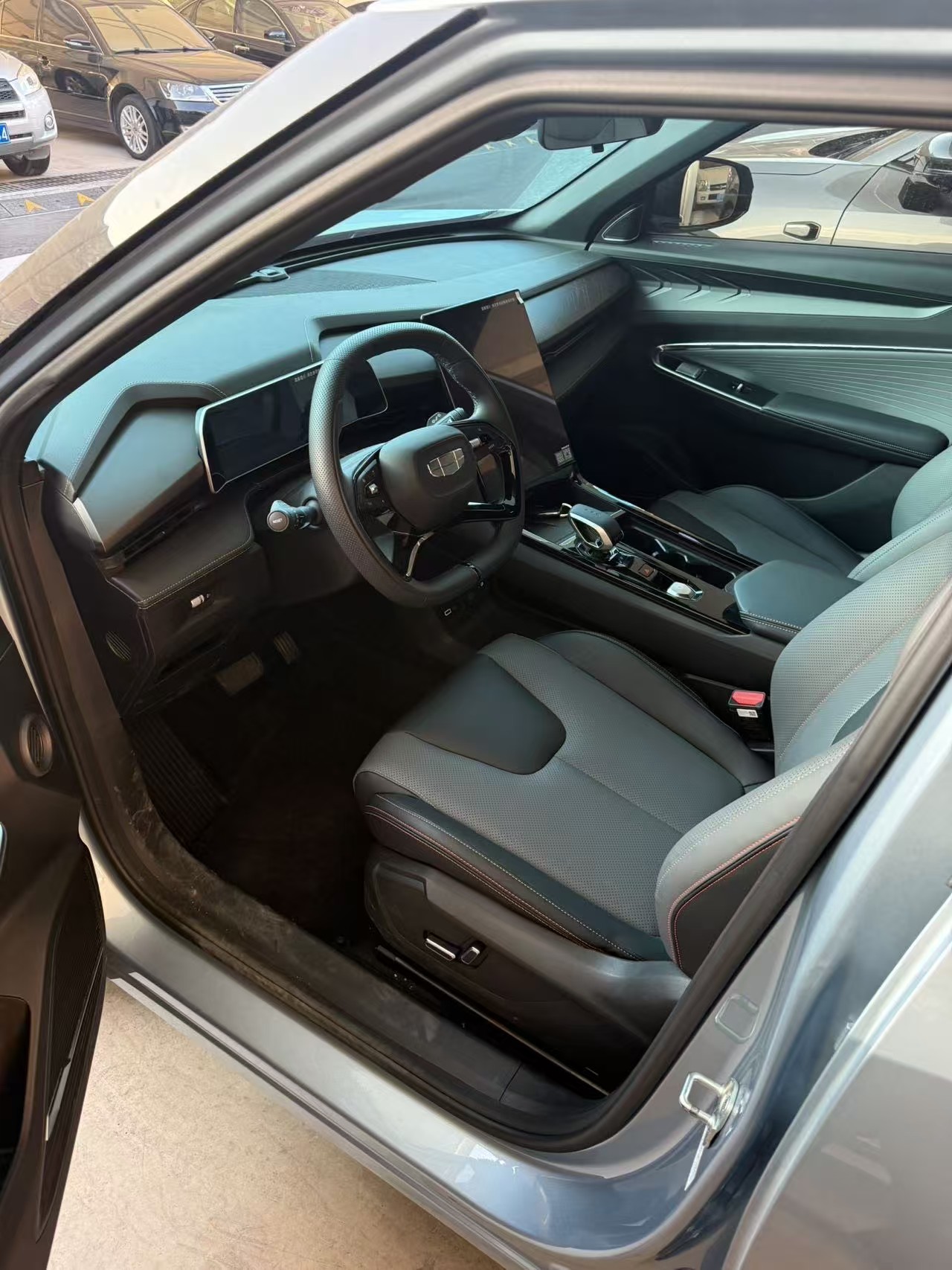 GEELY Boyue 2023 car image #4
