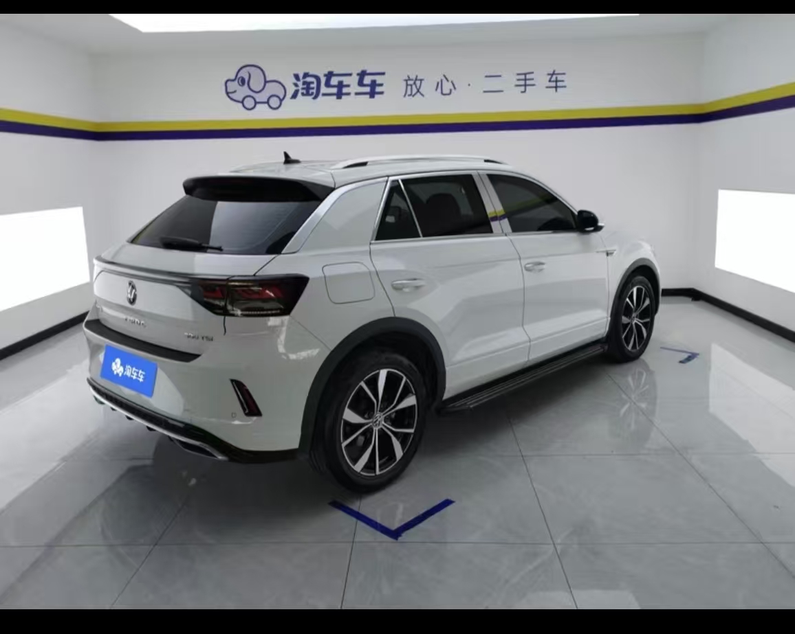 Volkswagen T-Roc 2023 #2 Volkswagen T-Roc 2023 car image #2