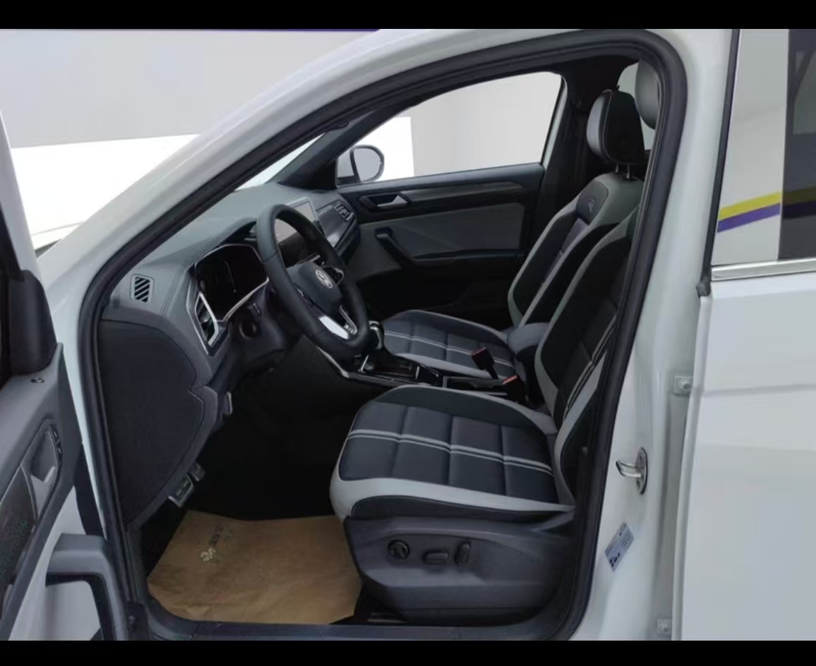 Volkswagen T-Roc 2023 #6 Volkswagen T-Roc 2023 car image #6