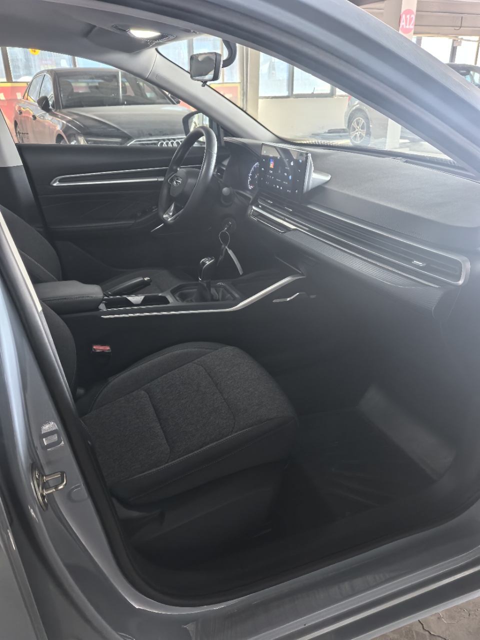 GEELY Emgrand 2023 car image #4