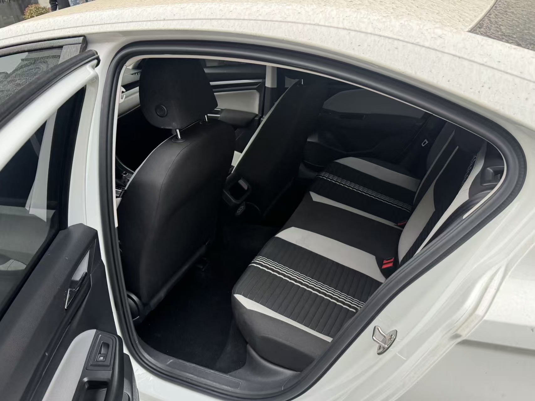 Volkswagen Bora 2024 car image #2