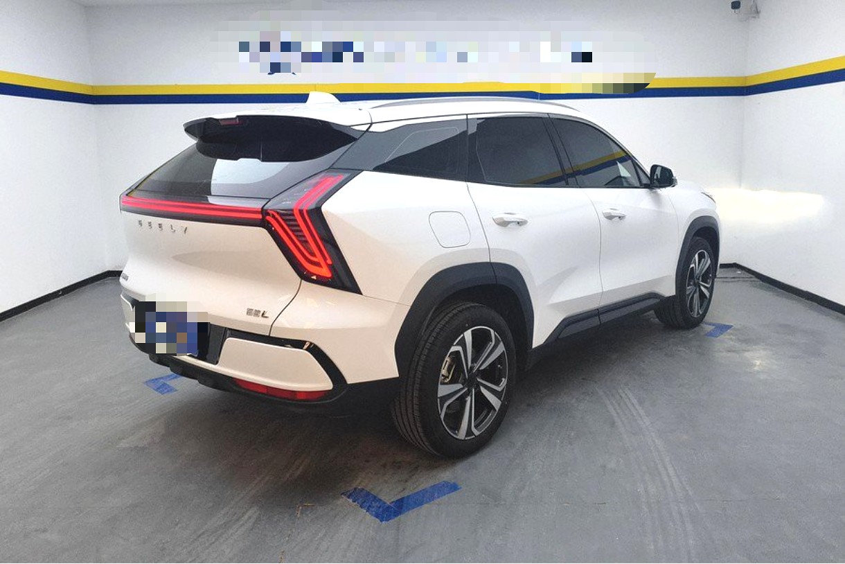 GEELY Boyue L 2025 car image #5