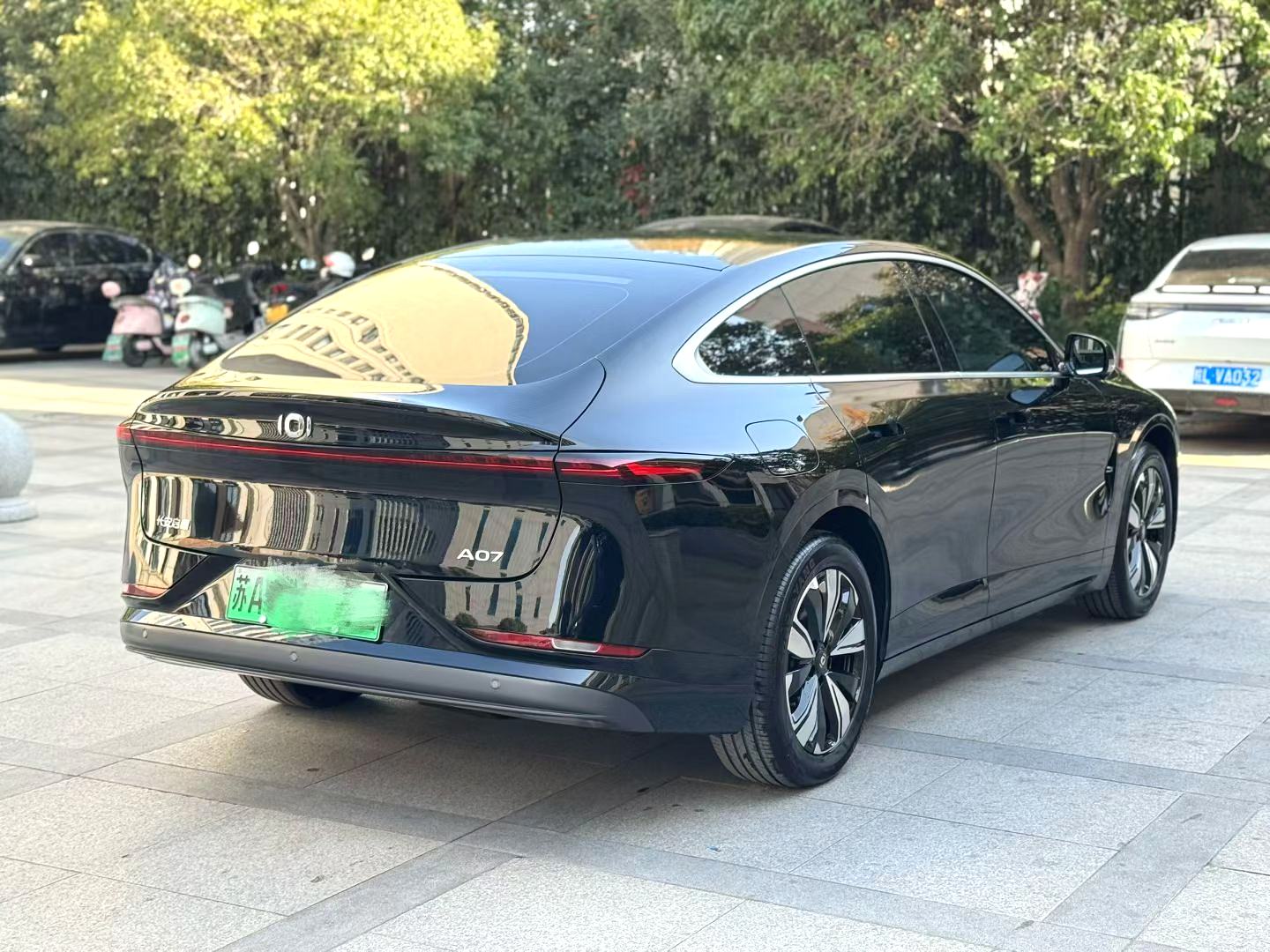 2025 car image #4