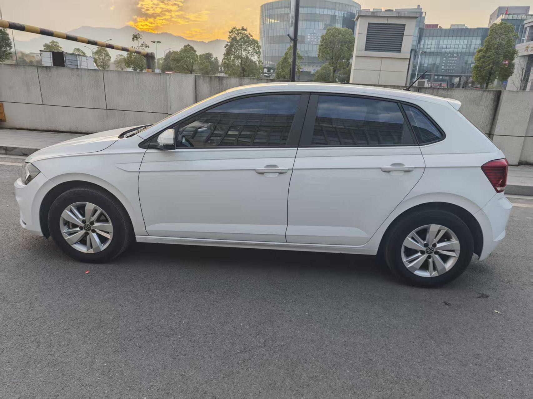 Volkswagen Polo 2023 car image #6