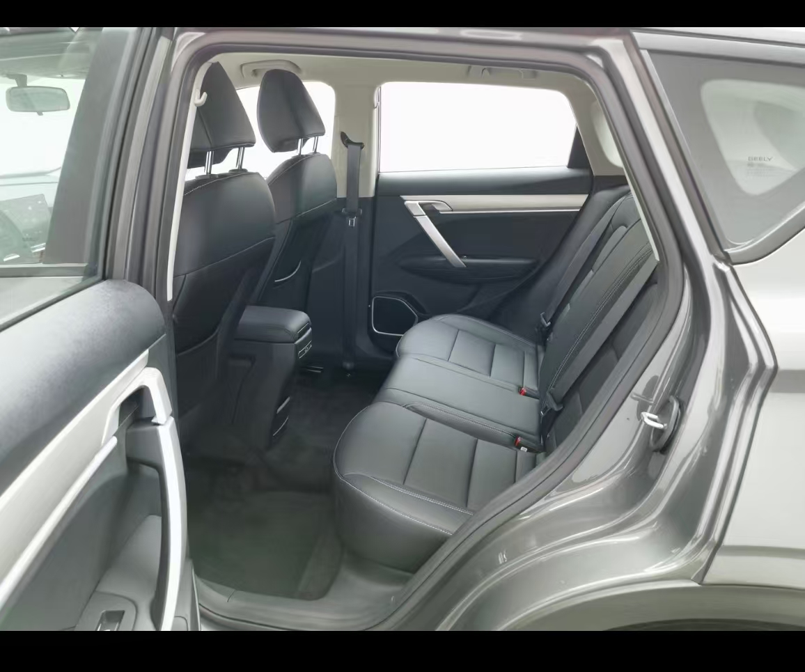 GEELY Coolray 2025 #15 GEELY Coolray 2025 car image #15