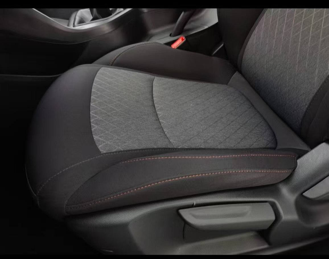 Roewe i5 2024 car image #11