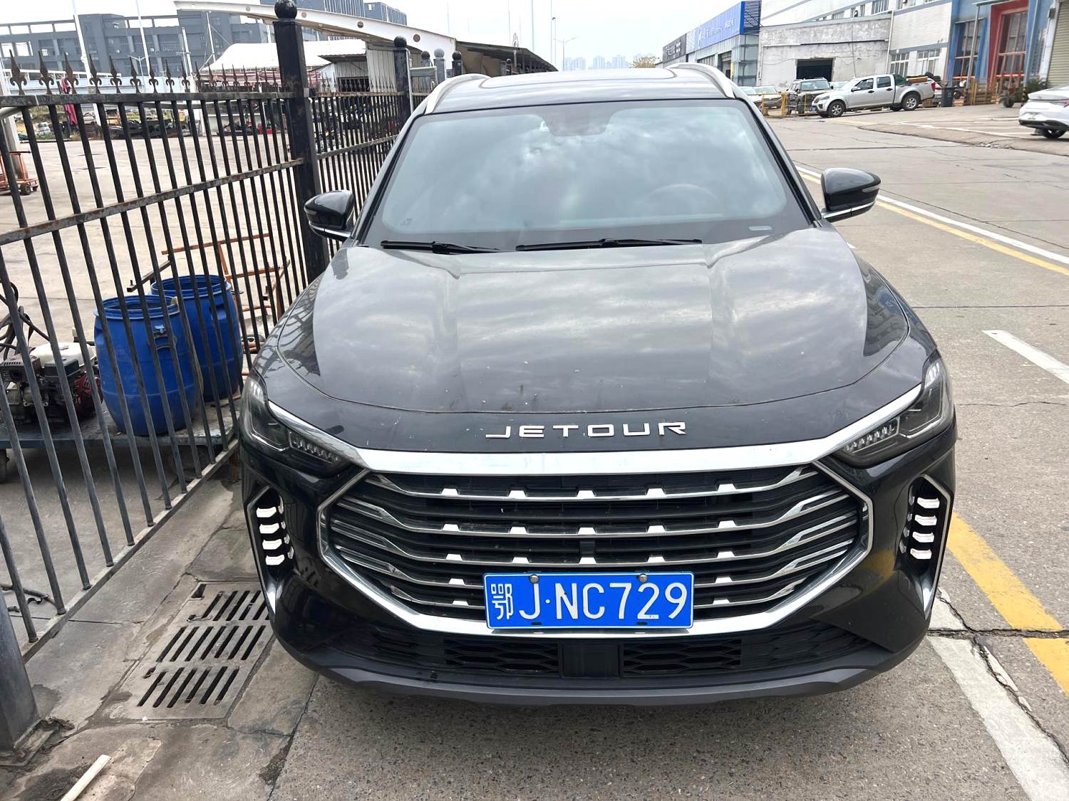 Jetour X70 PLUS 2023 car image #3
