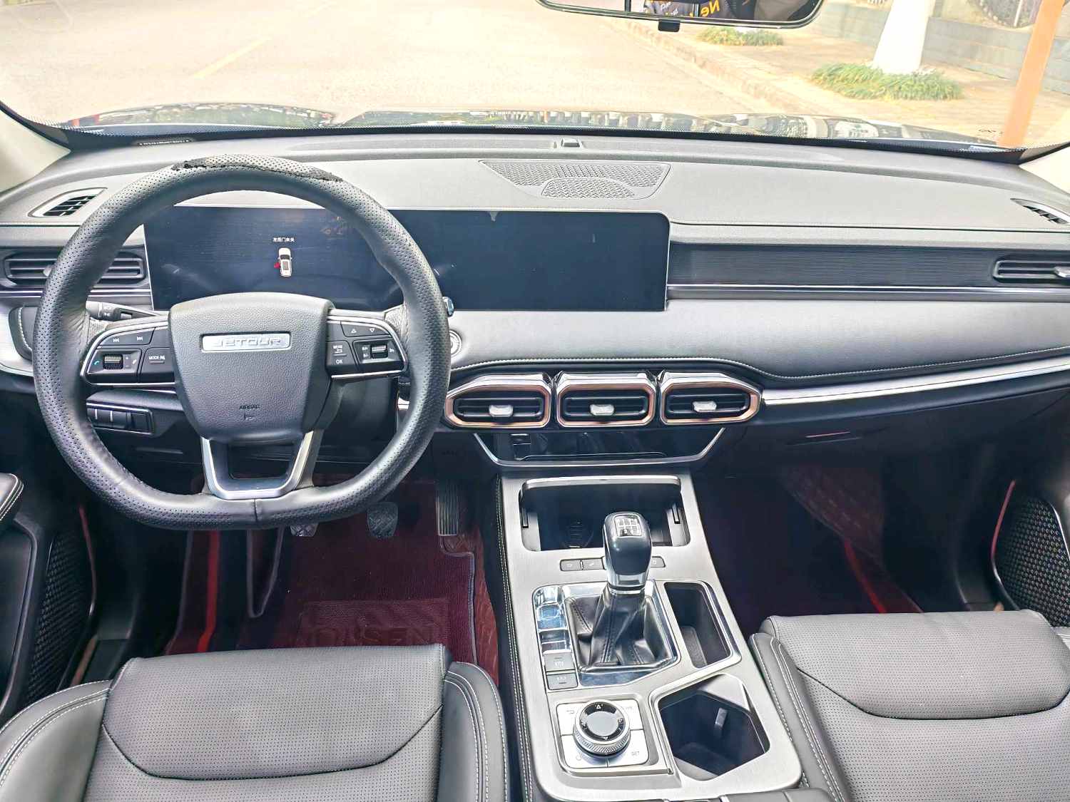 Jetour X70 PLUS 2022 car image #3