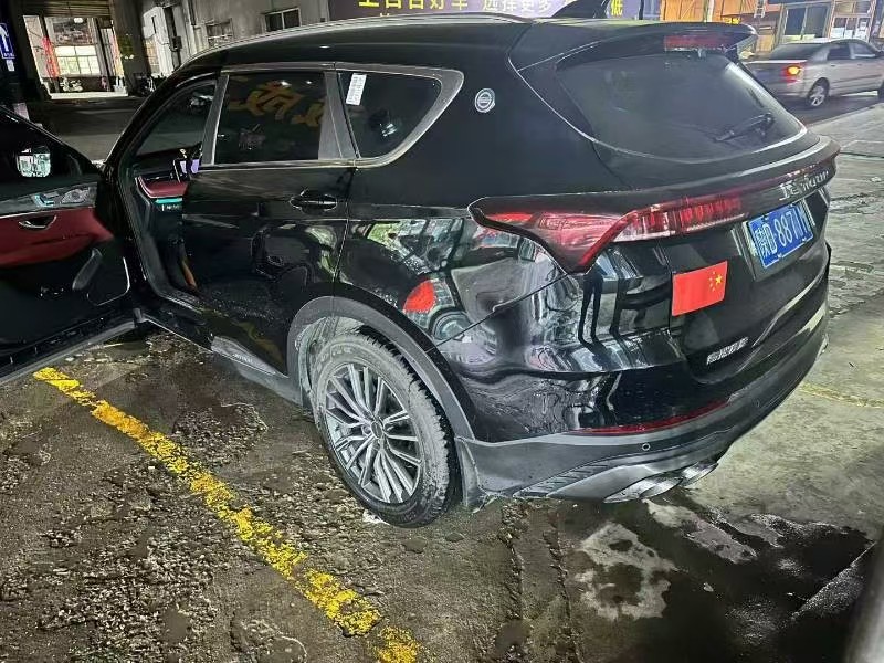 Jetour X70 PLUS 2024 car image #3