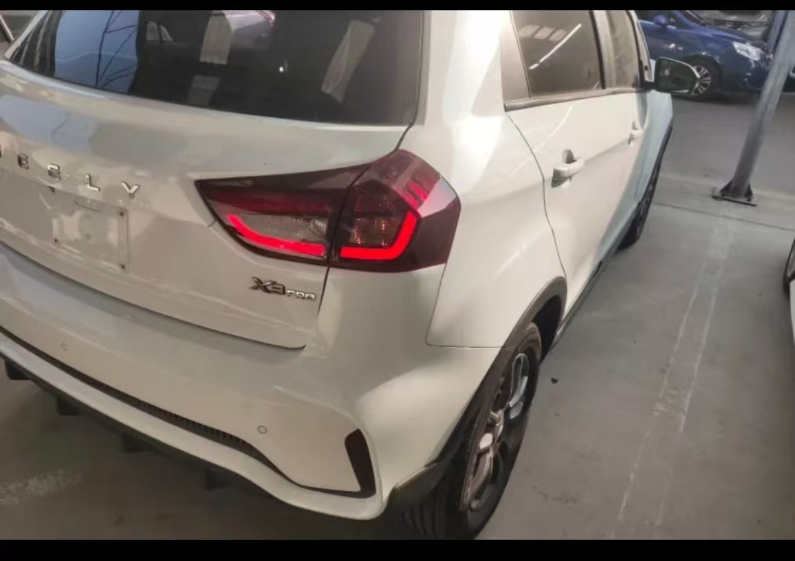 GEELY Vision X3 2021 car image #18