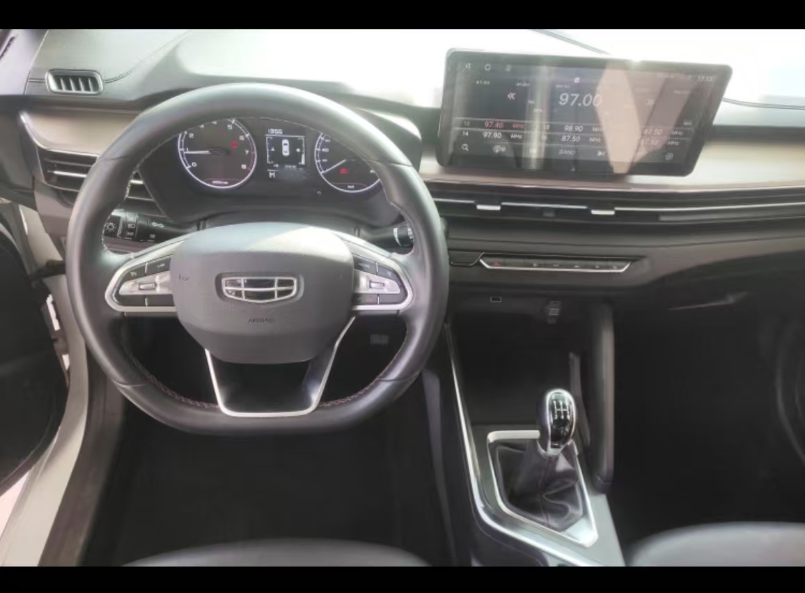 GEELY Vision X3 2021 car image #9