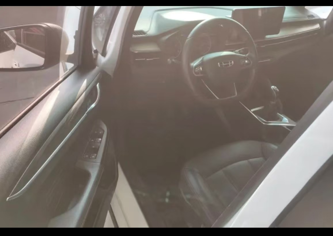 GEELY Vision X3 2021 car image #13