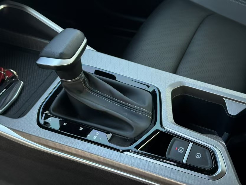 GEELY Emgrand 2023 car image #7