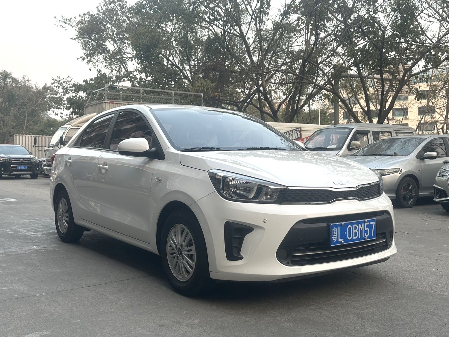 Kia Pegas 2024 image de voiture #7