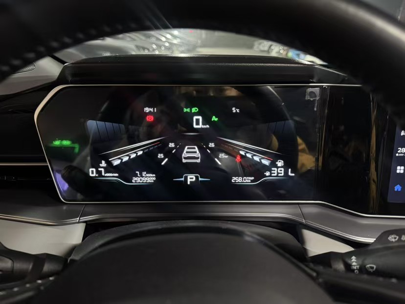GEELY Binray 2023 car image #7