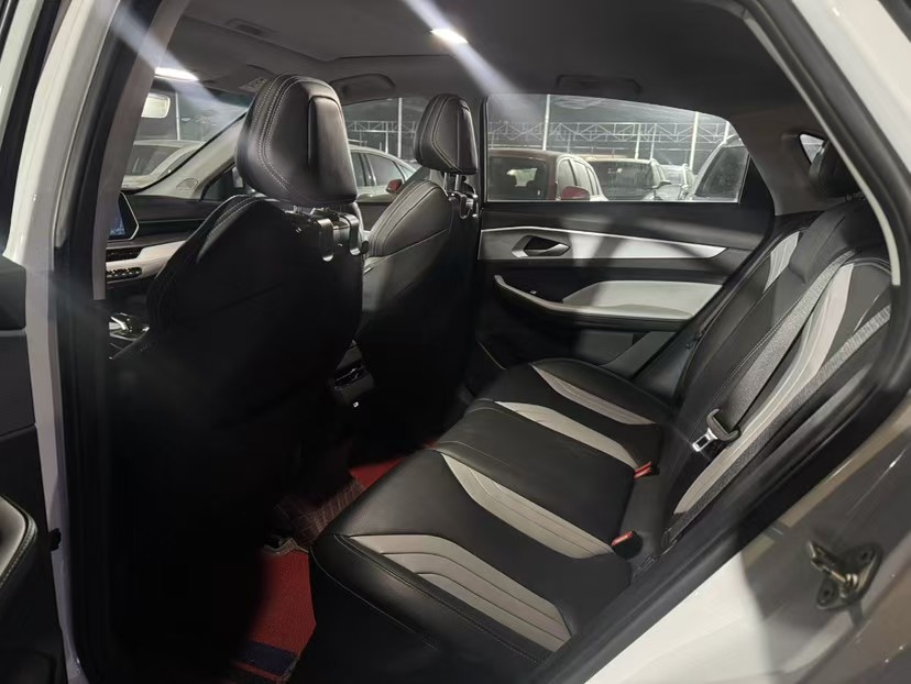 GEELY Binray 2023 car image #6