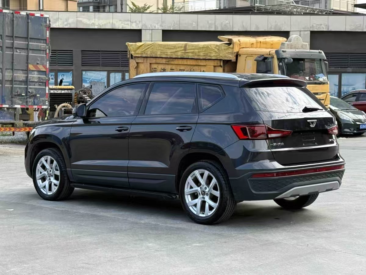 Volkswagen Jetta 2023 изображение автомобиля #3